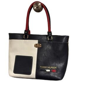 🌻🌻 3 for $30🌻🌻 Tommy Hilfiger purse